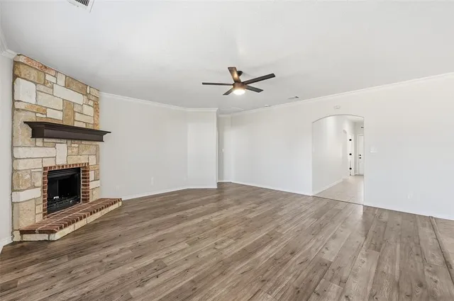 $375,000 | 851 Valley Ridge Road, Burleson, TX 76028