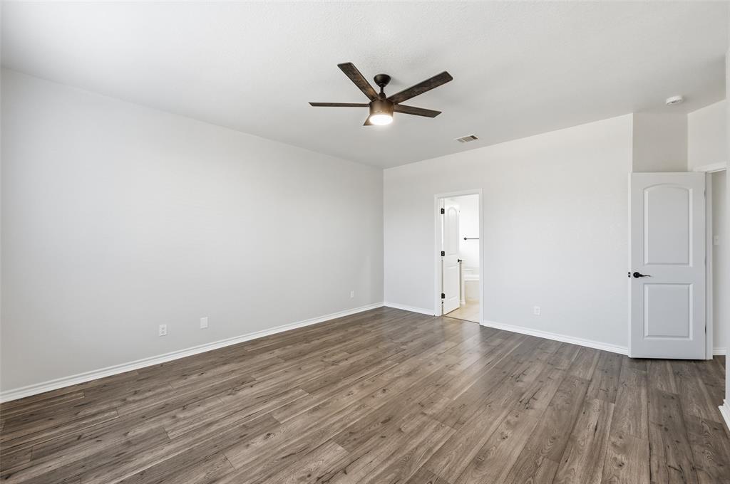 851 Valley Ridge Road Burleson, TX 76028 - Photo 17 of 38