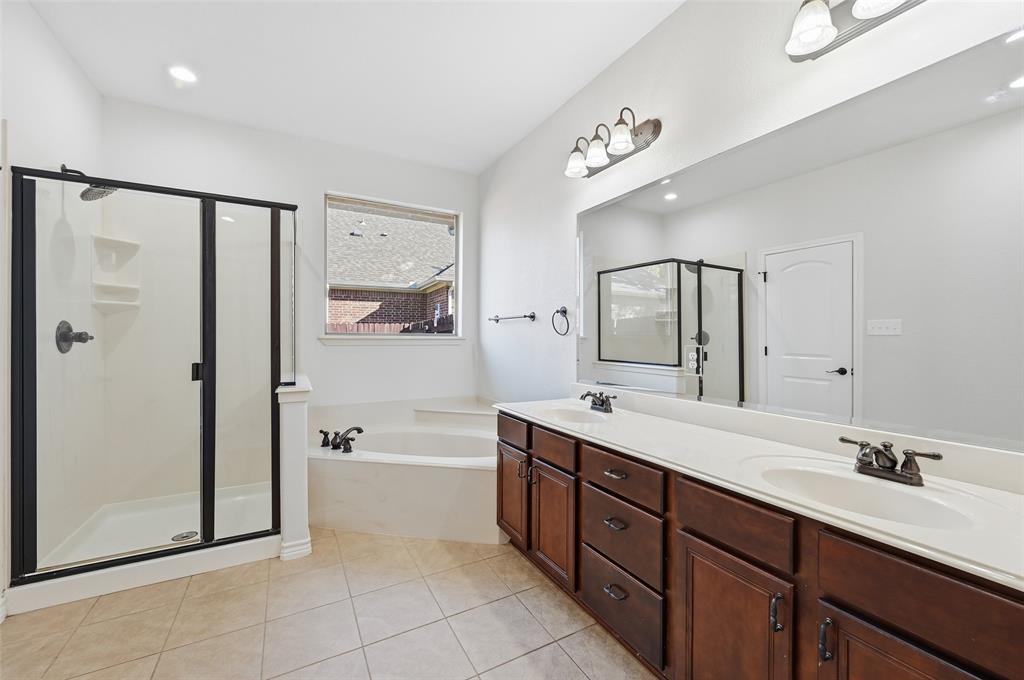 851 Valley Ridge Road Burleson, TX 76028 - Photo 20 of 38