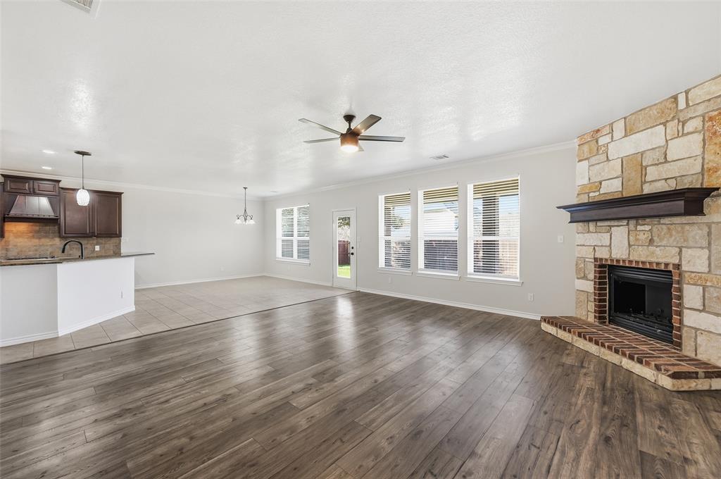 851 Valley Ridge Road Burleson, TX 76028 - Photo 4 of 38