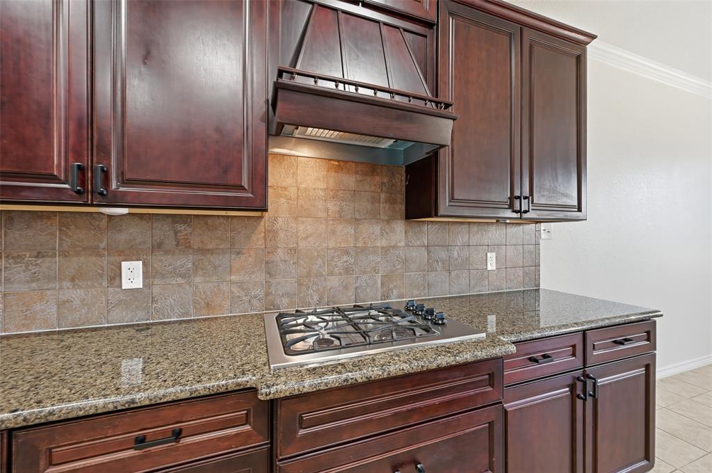 851 Valley Ridge Road Burleson, TX 76028 - Photo 10 of 38