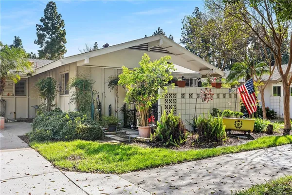 $390,000 | 338 Avenida Sevilla, Unit A, Laguna Woods, CA 92637