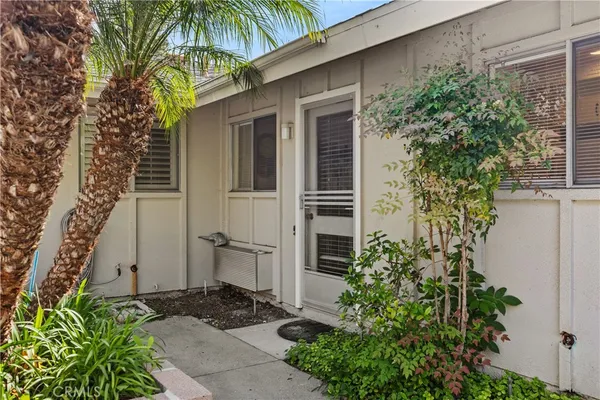 $390,000 | 338 Avenida Sevilla, Unit A, Laguna Woods, CA 92637