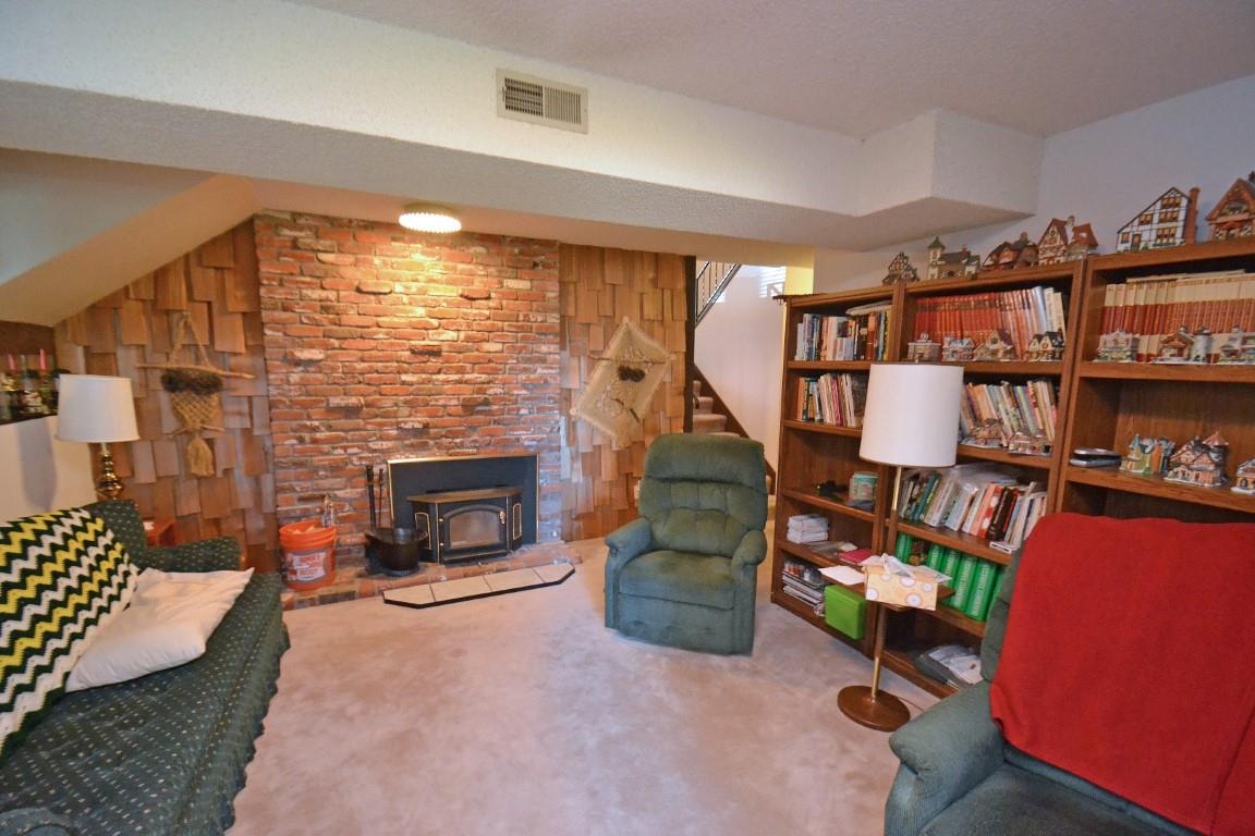 4503 South Bowdish Road Spokane, WA 99206 - Photo 13 of 19