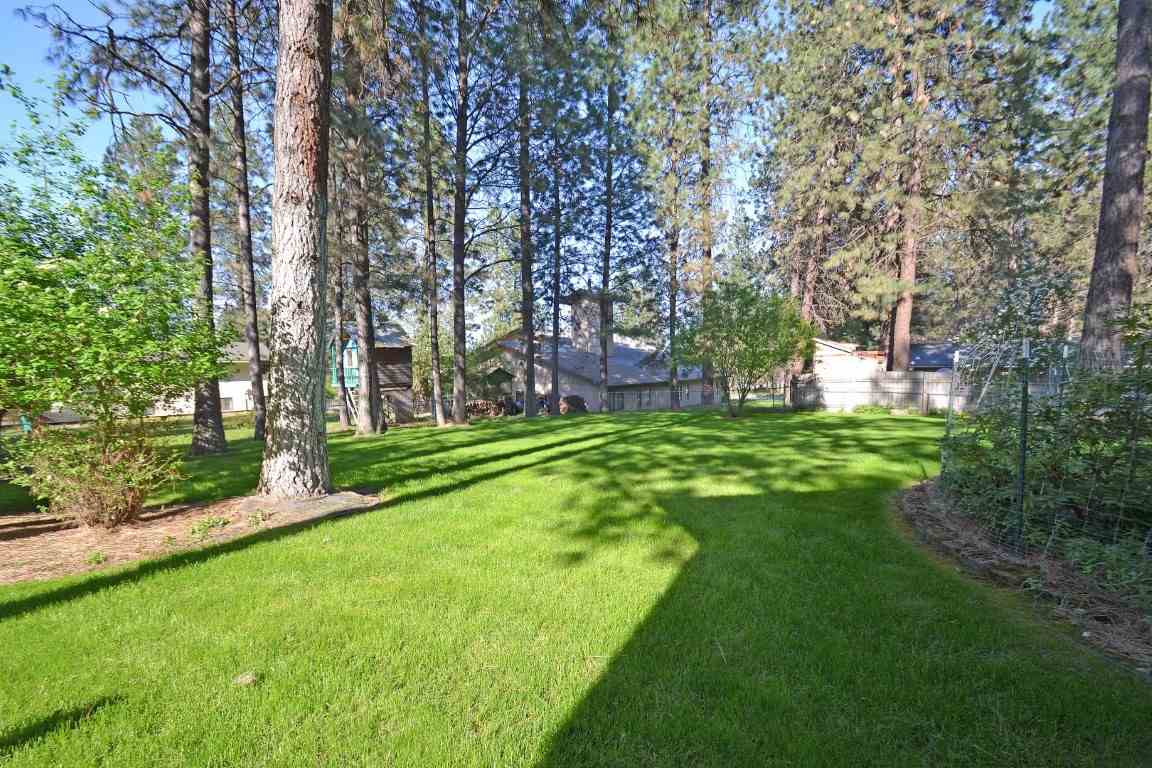 4503 South Bowdish Road Spokane, WA 99206 - Photo 3 of 19
