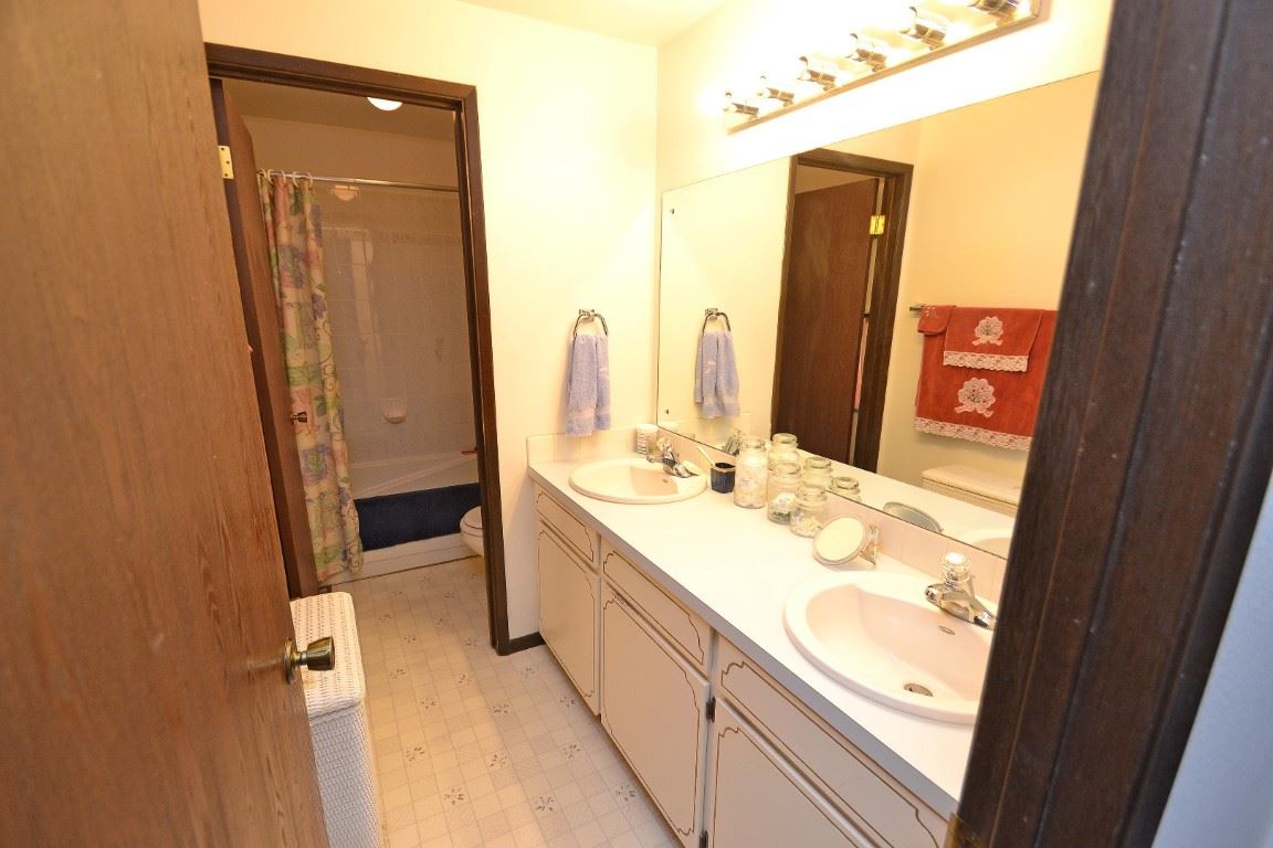 4503 South Bowdish Road Spokane, WA 99206 - Photo 10 of 19