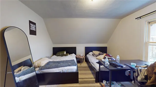 a view of a livingroom with furniture