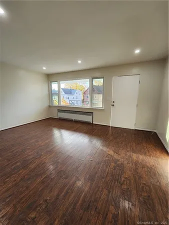 $2,100 | 126 Goddard Avenue, Unit B, Bridgeport, CT 06610