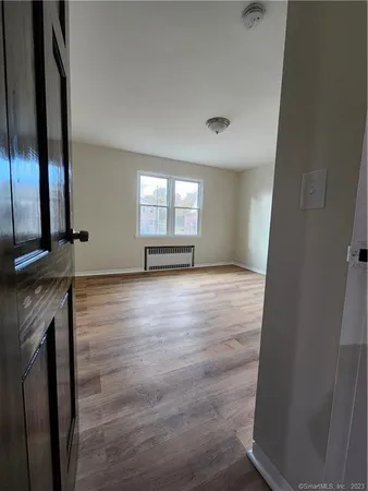 $2,100 | 126 Goddard Avenue, Unit B, Bridgeport, CT 06610