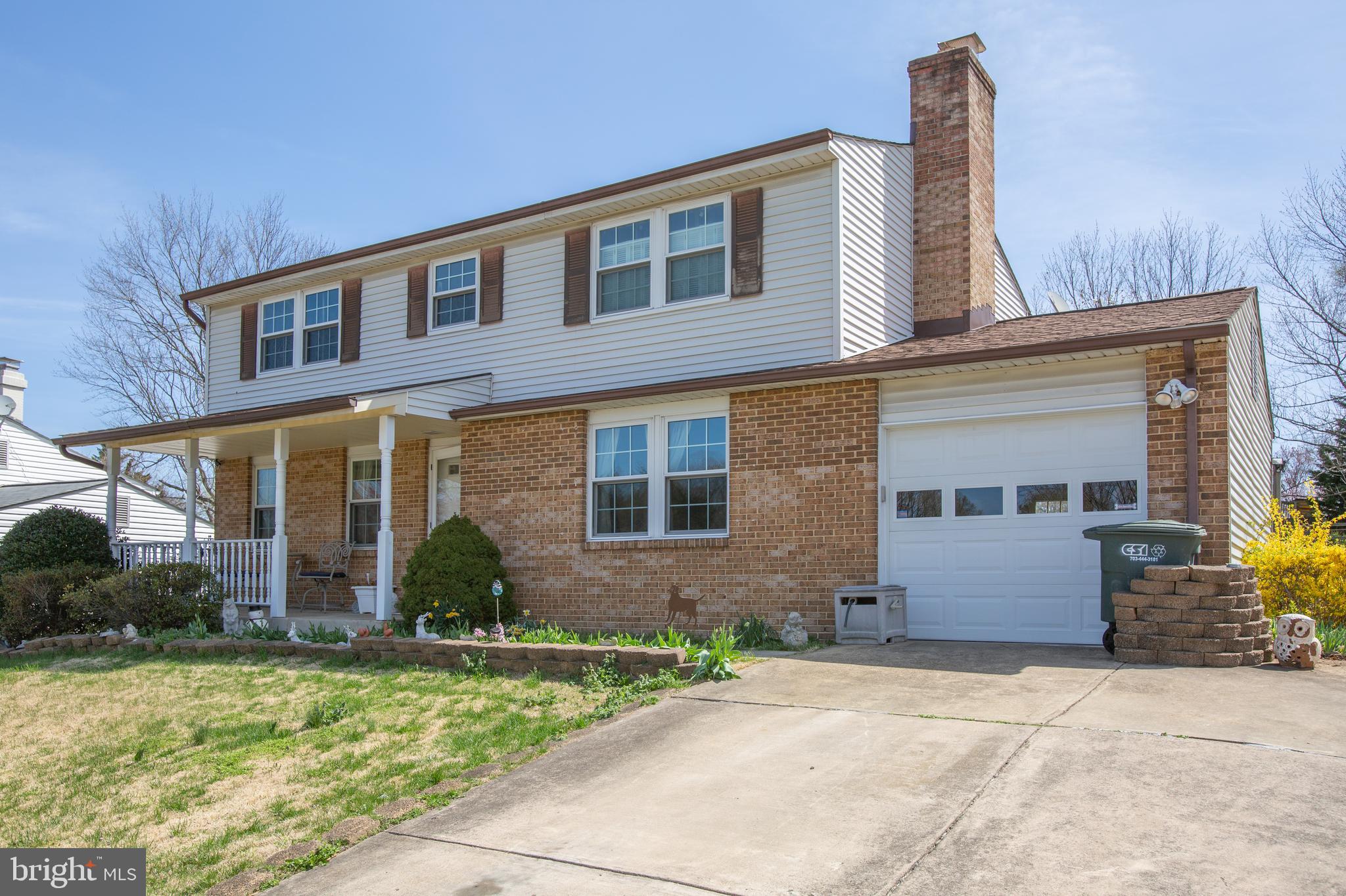 132 North Garfield Road Sterling, VA 20164 - Photo 2 of 38 Gallery Image 2