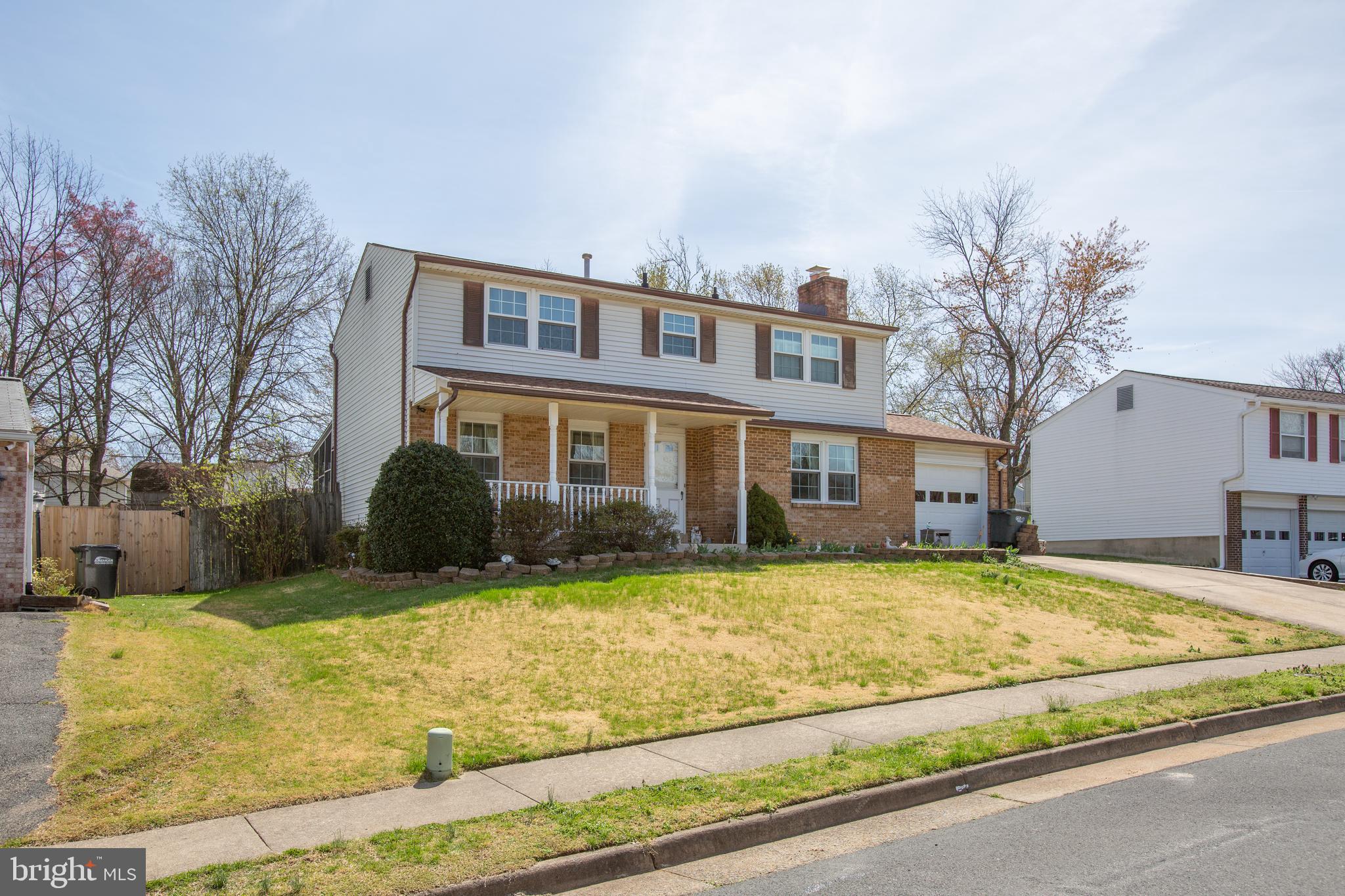 132 North Garfield Road Sterling, VA 20164 - Photo 3 of 38 Gallery Image 3