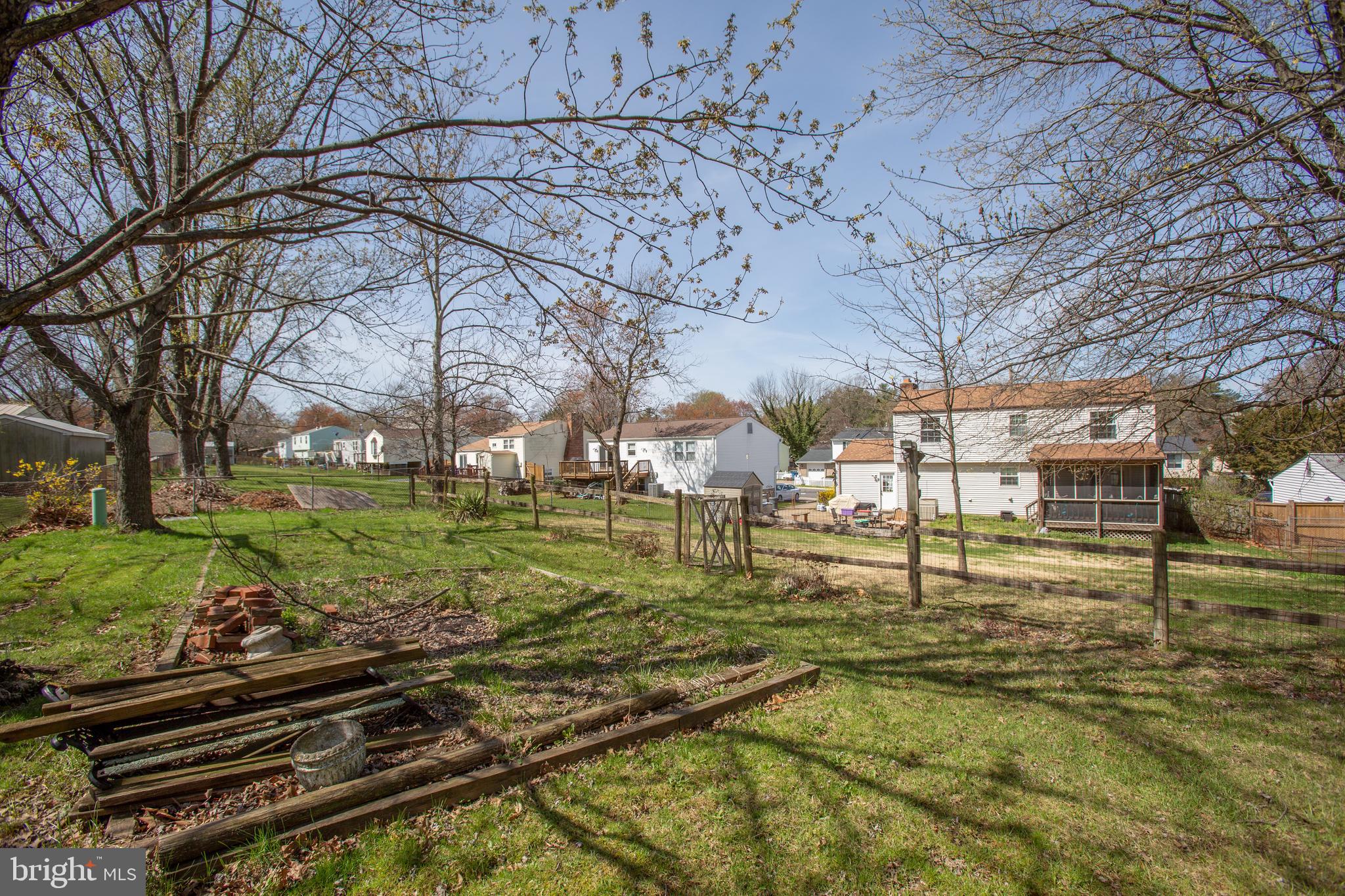 132 North Garfield Road Sterling, VA 20164 - Photo 36 of 38 Gallery Image 36