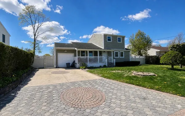 $664,900 | 52 Stockton Street, Brentwood, NY 11717