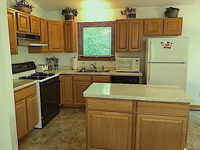 1230 Lake Summerset Road Lake Summerset, IL 61019 - Photo 6 of 27 Gallery Image 6