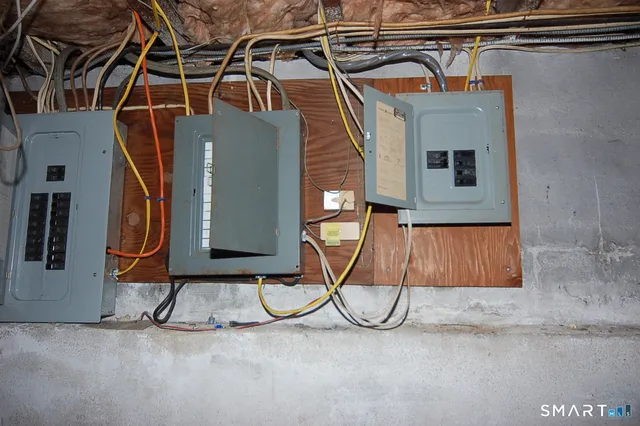 a view of a air conditioner