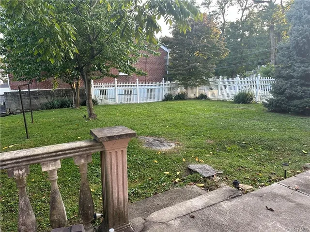 $1,500,000 | 208 Tompkins Avenue, Yonkers, NY 10703