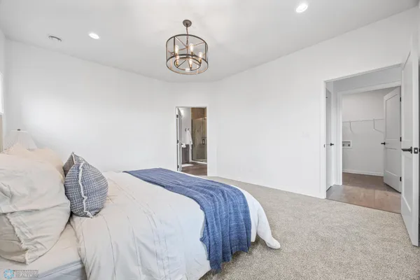 $499,900 | 8335 61st Street South, Horace, ND 58047