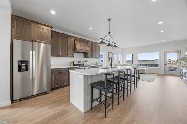 $499,900 | 8335 61st Street South, Horace, ND 58047