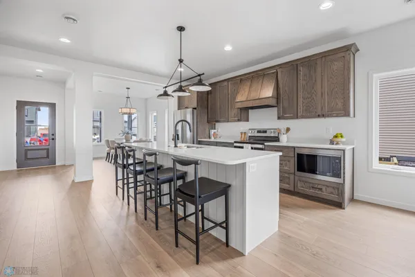 $499,900 | 8335 61st Street South, Horace, ND 58047