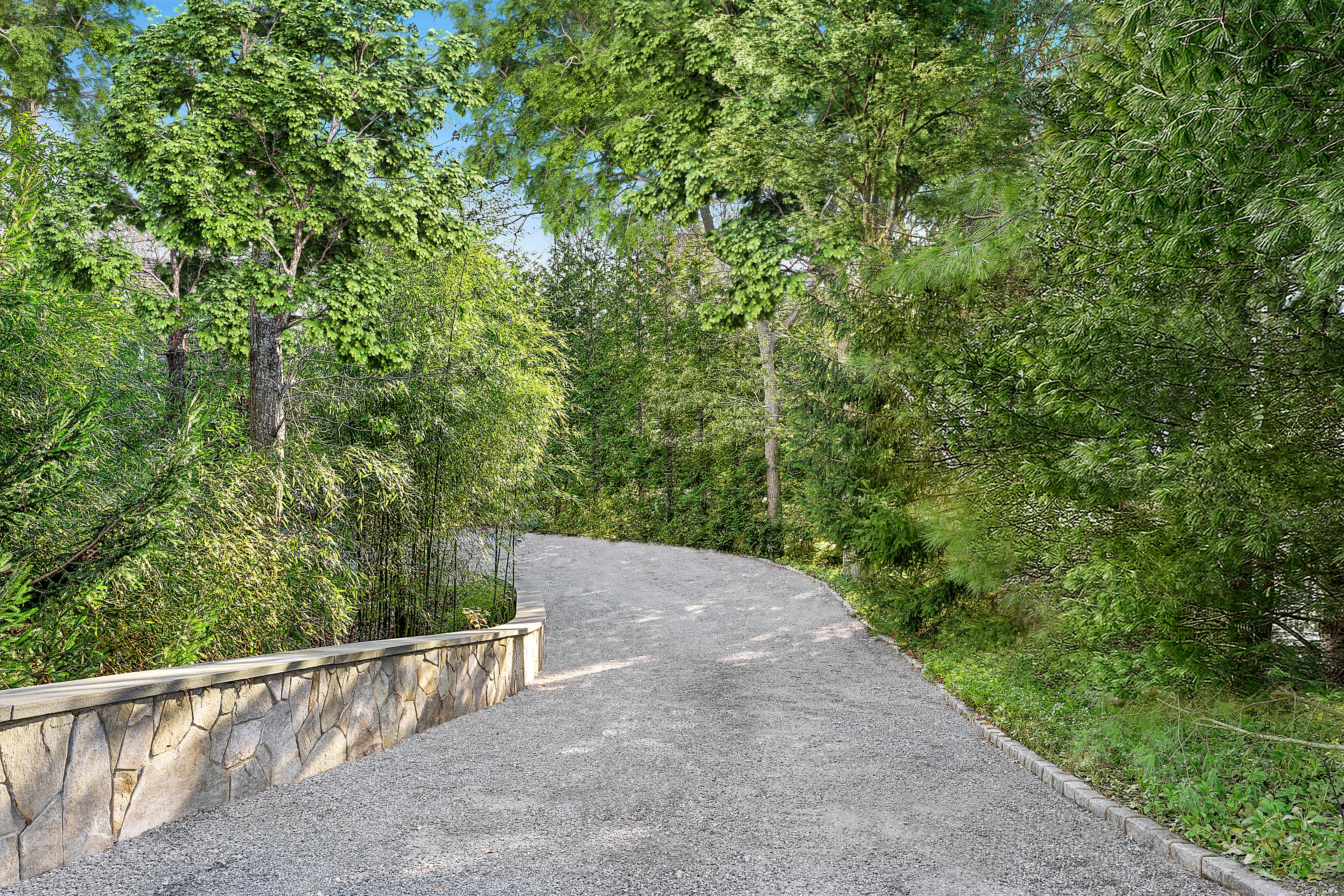 63 Whooping Hollow Road East Hampton, NY 11937 - Photo 25 of 26