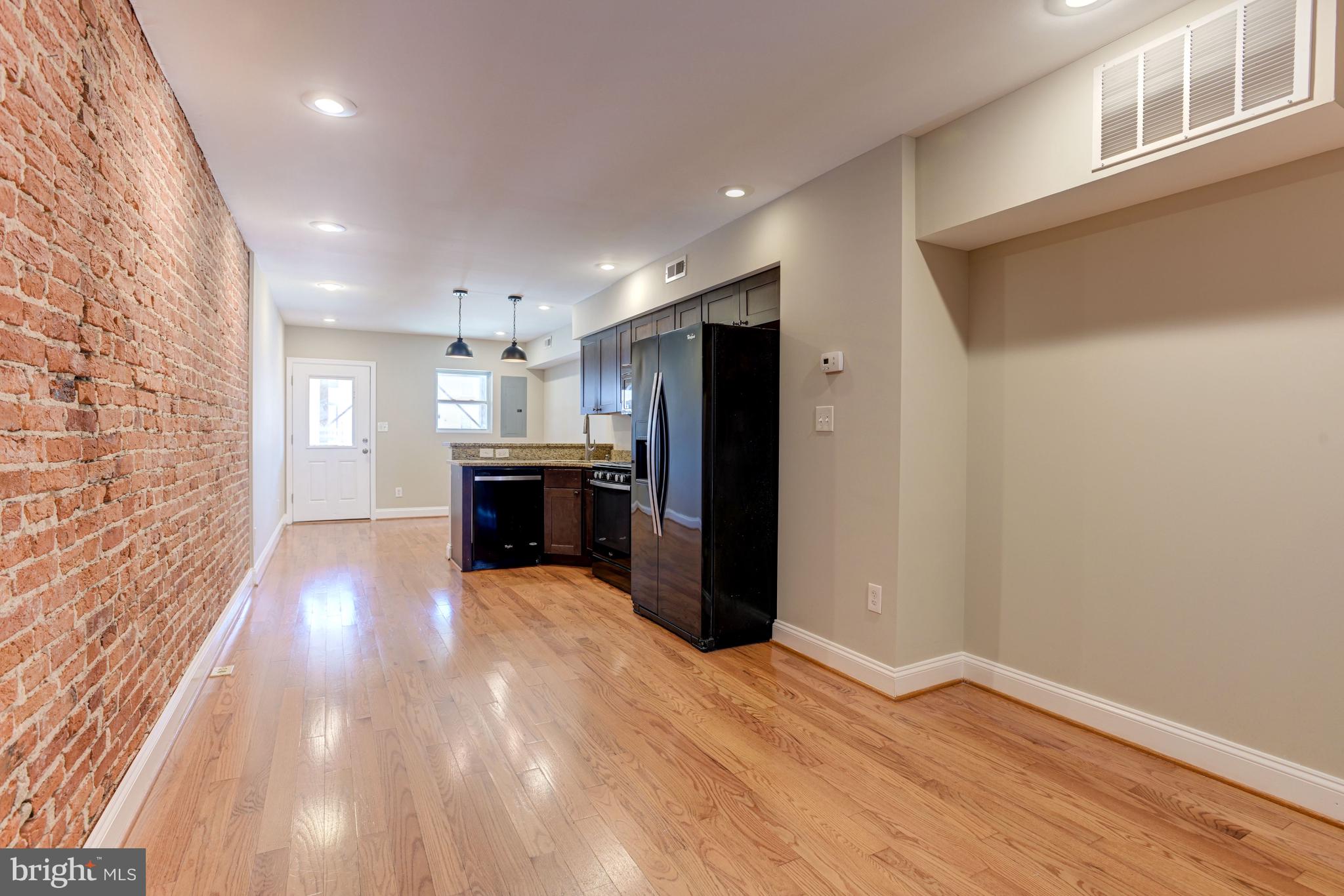 1819 Light Street Baltimore, MD 21230 - Photo 6 of 39 Dining Area