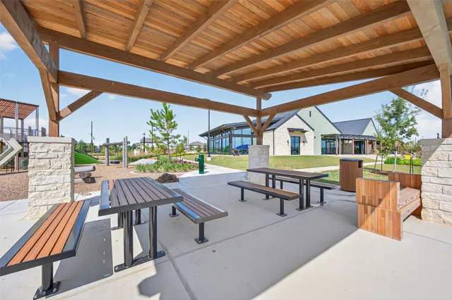 $294,850 | 19550 Perissa Ter Drive, Hockley, TX 77447