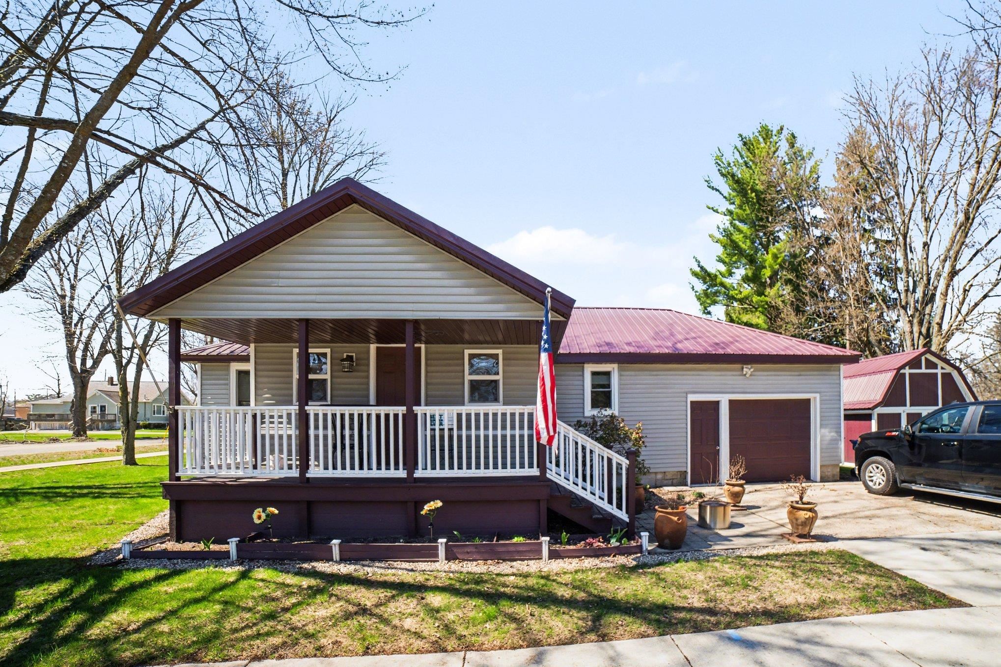 301 2nd Street Coleman, MI 48618 - Photo 1 of 16
