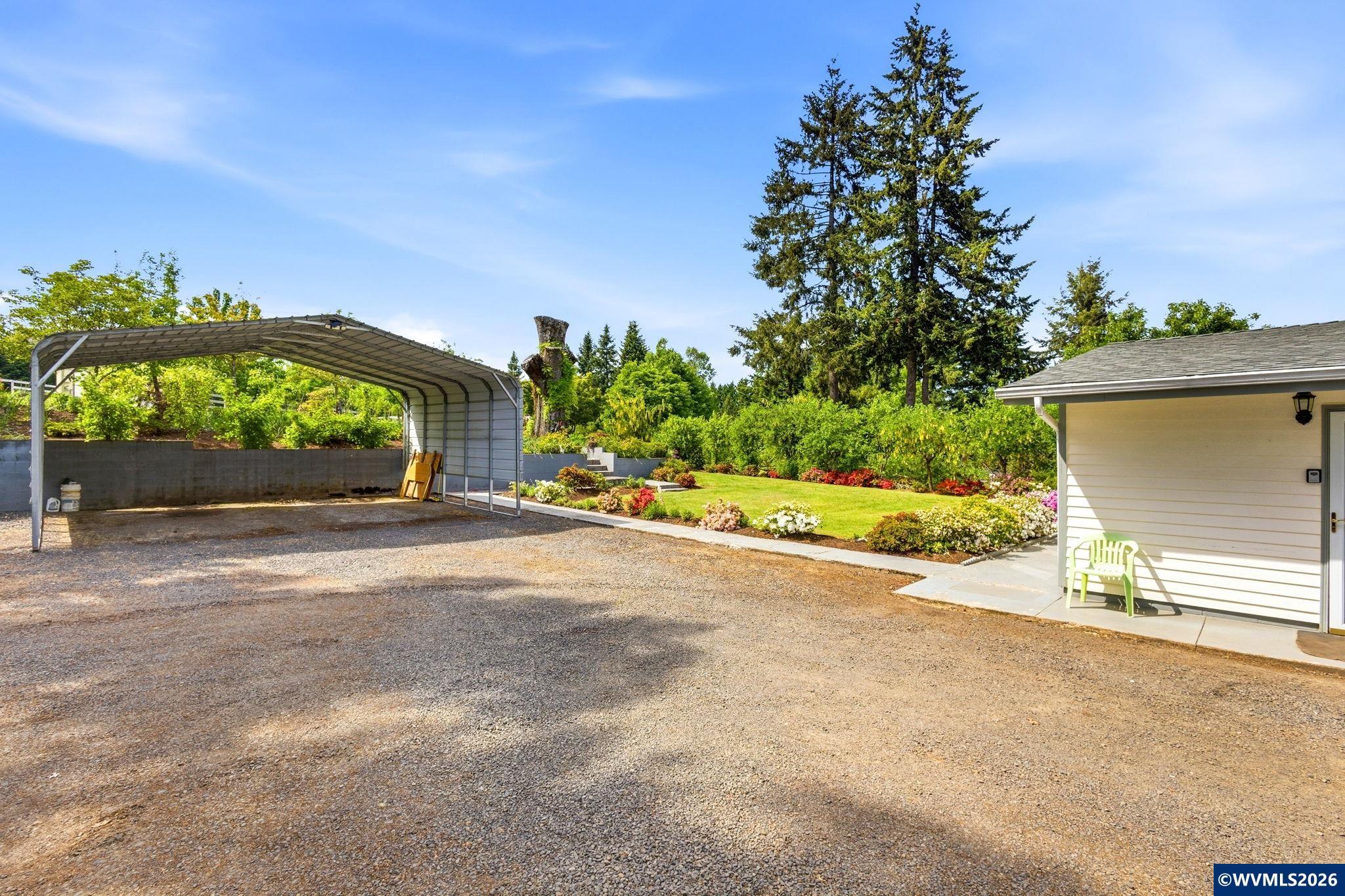 27148 Rowell Hill Road Sweet Home, OR 97386 - Photo 4 of 40