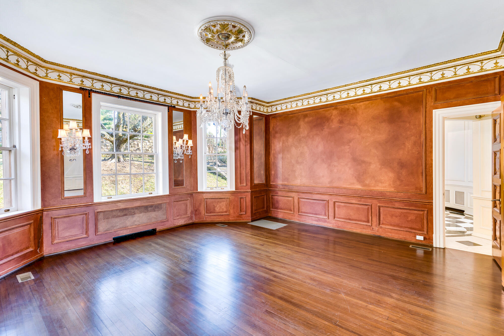 710 West Brow Road Lookout Mountain, TN 37350 - Photo 32 of 94 Formal Dining Room