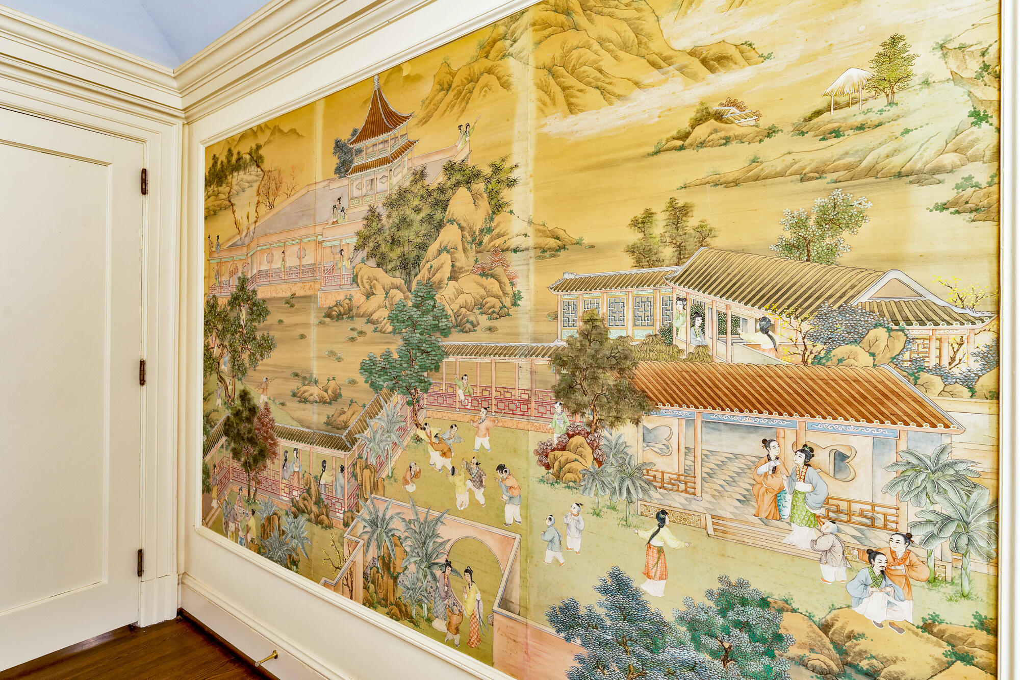 710 West Brow Road Lookout Mountain, TN 37350 - Photo 40 of 94 Upstairs Mural