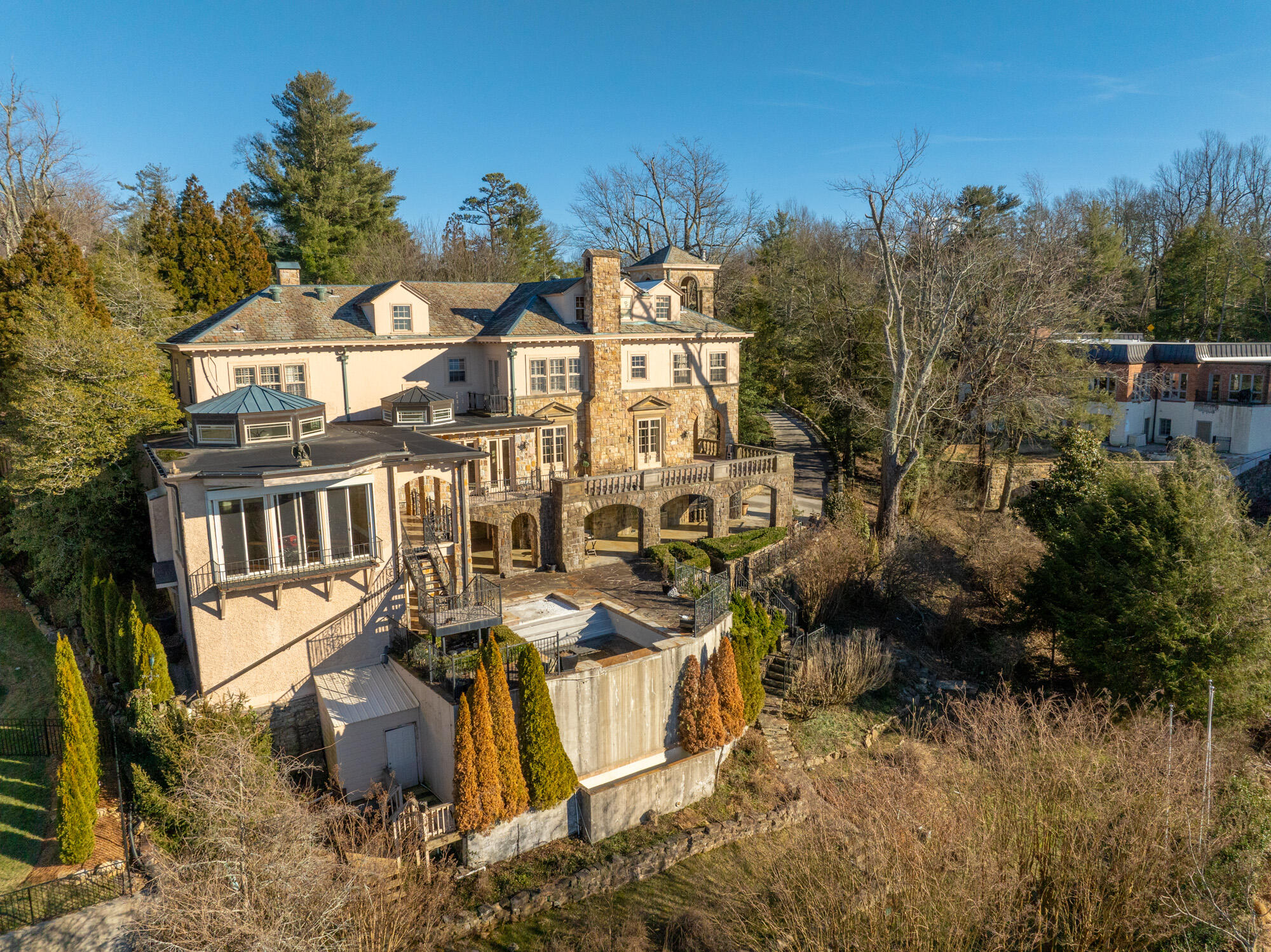 710 West Brow Road Lookout Mountain, TN 37350 - Photo 88 of 94 Back of Home - Aerial View