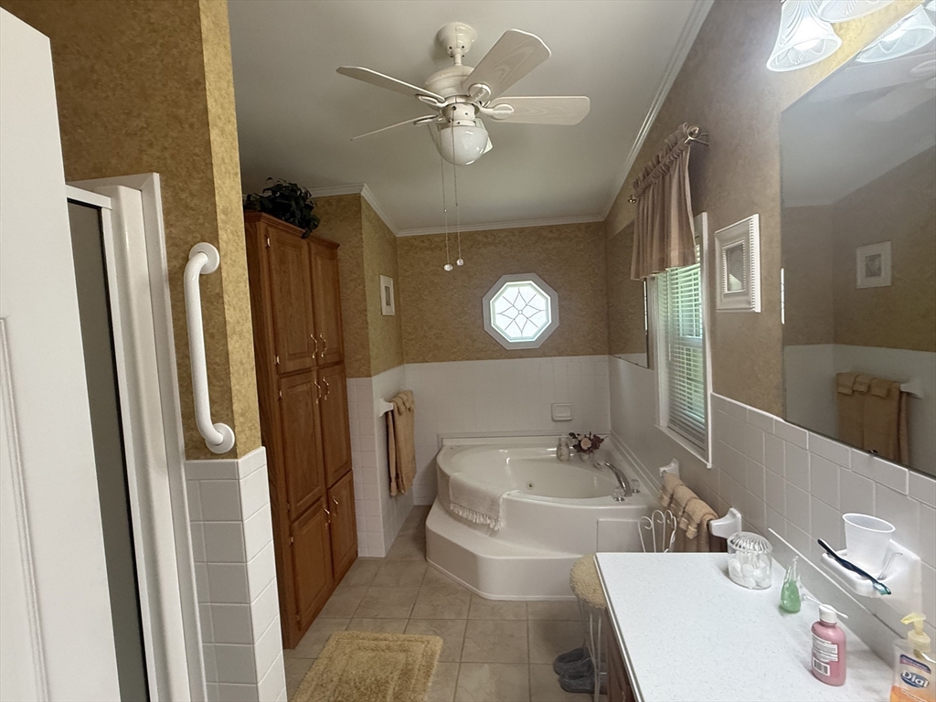 303 Blueberry Circle Middleboro, MA 02346 - Photo 9 of 36