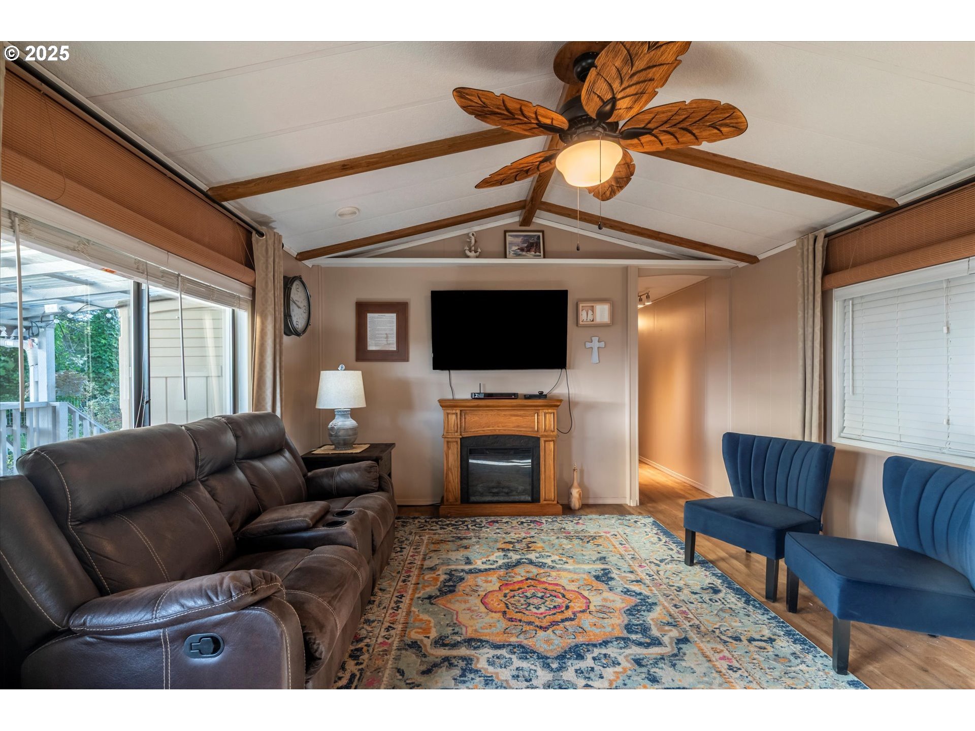 66642 East Bay Road North Bend, OR 97459 - Photo 17 of 31 Gallery Image 17