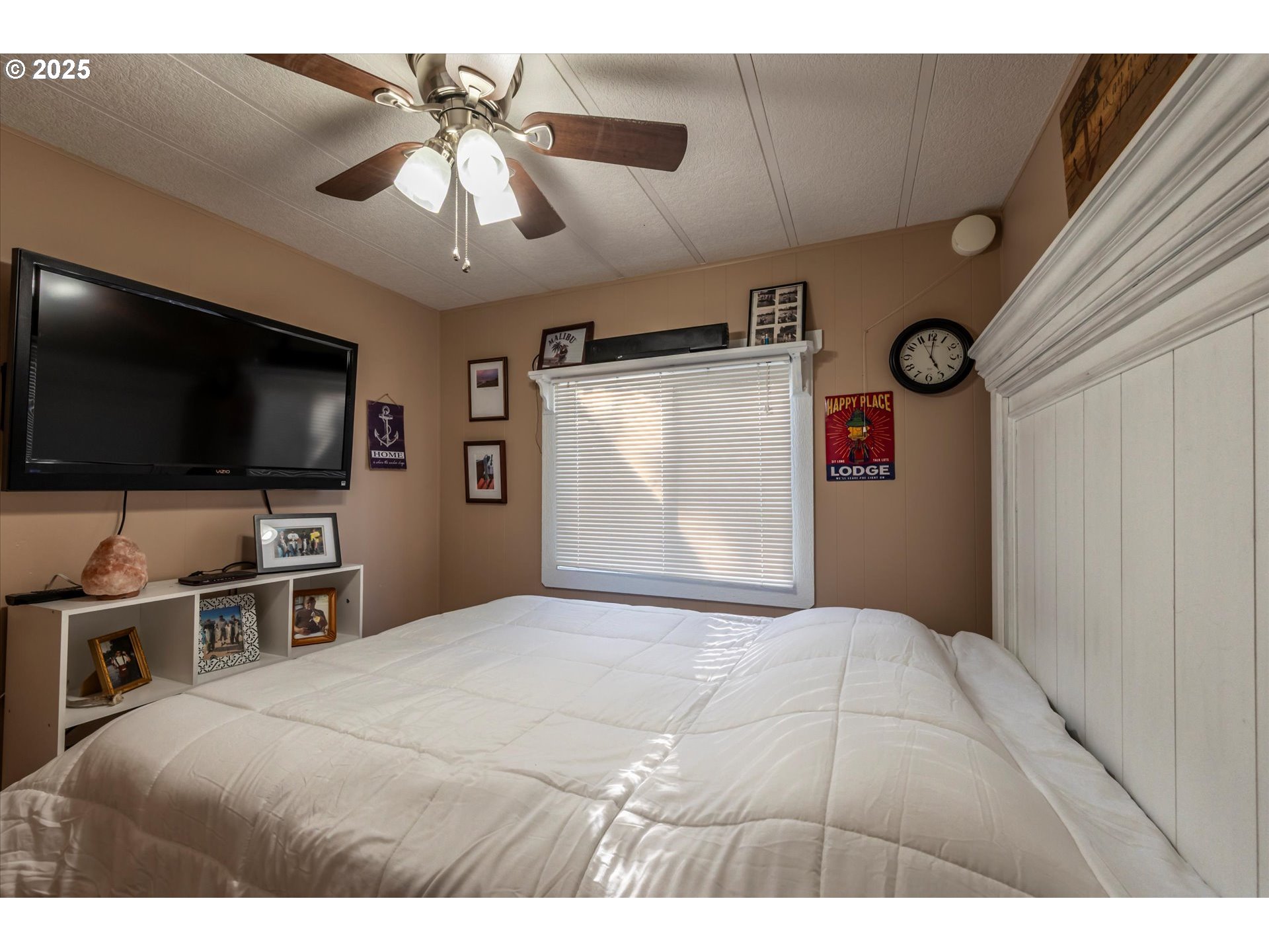 66642 East Bay Road North Bend, OR 97459 - Photo 19 of 31 Gallery Image 19
