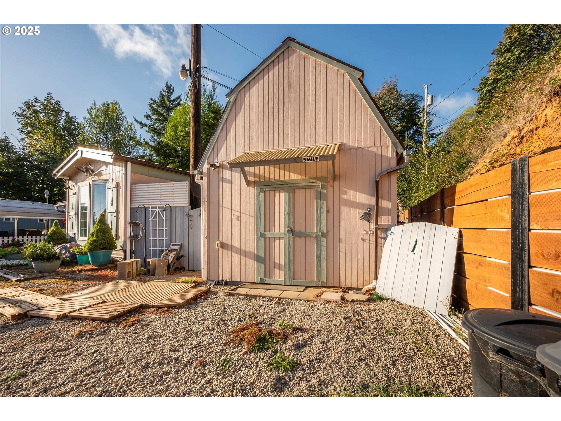 66642 East Bay Road North Bend, OR 97459 - Photo 6 of 31 Gallery Image 6