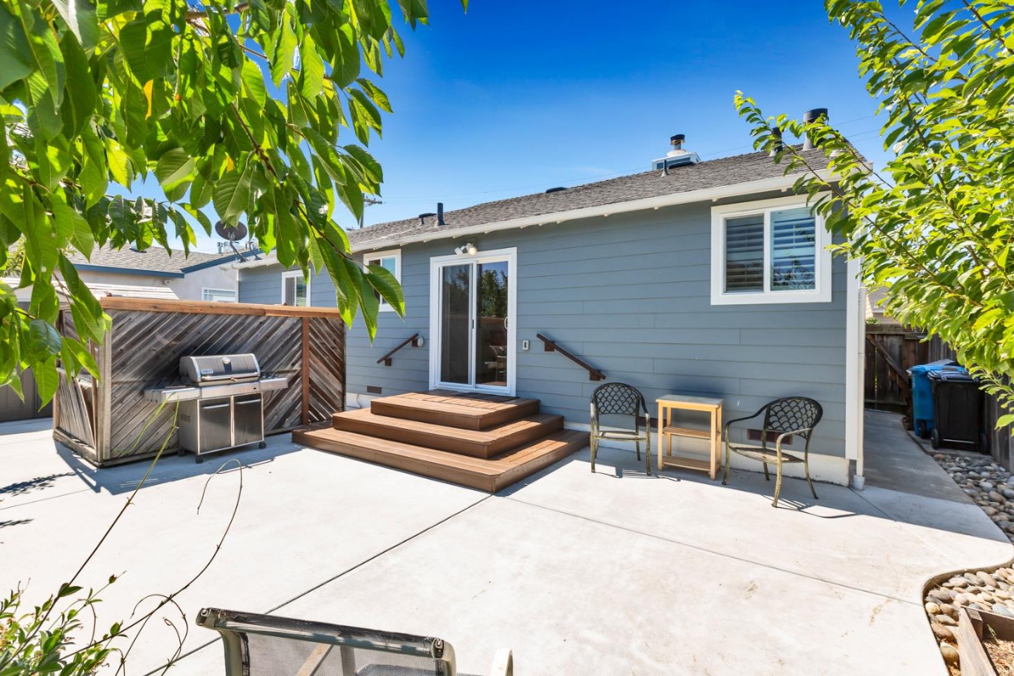 16 North Rochester Street San Mateo, CA 94401 - Photo 23 of 27 a view of house with a outdoor space
