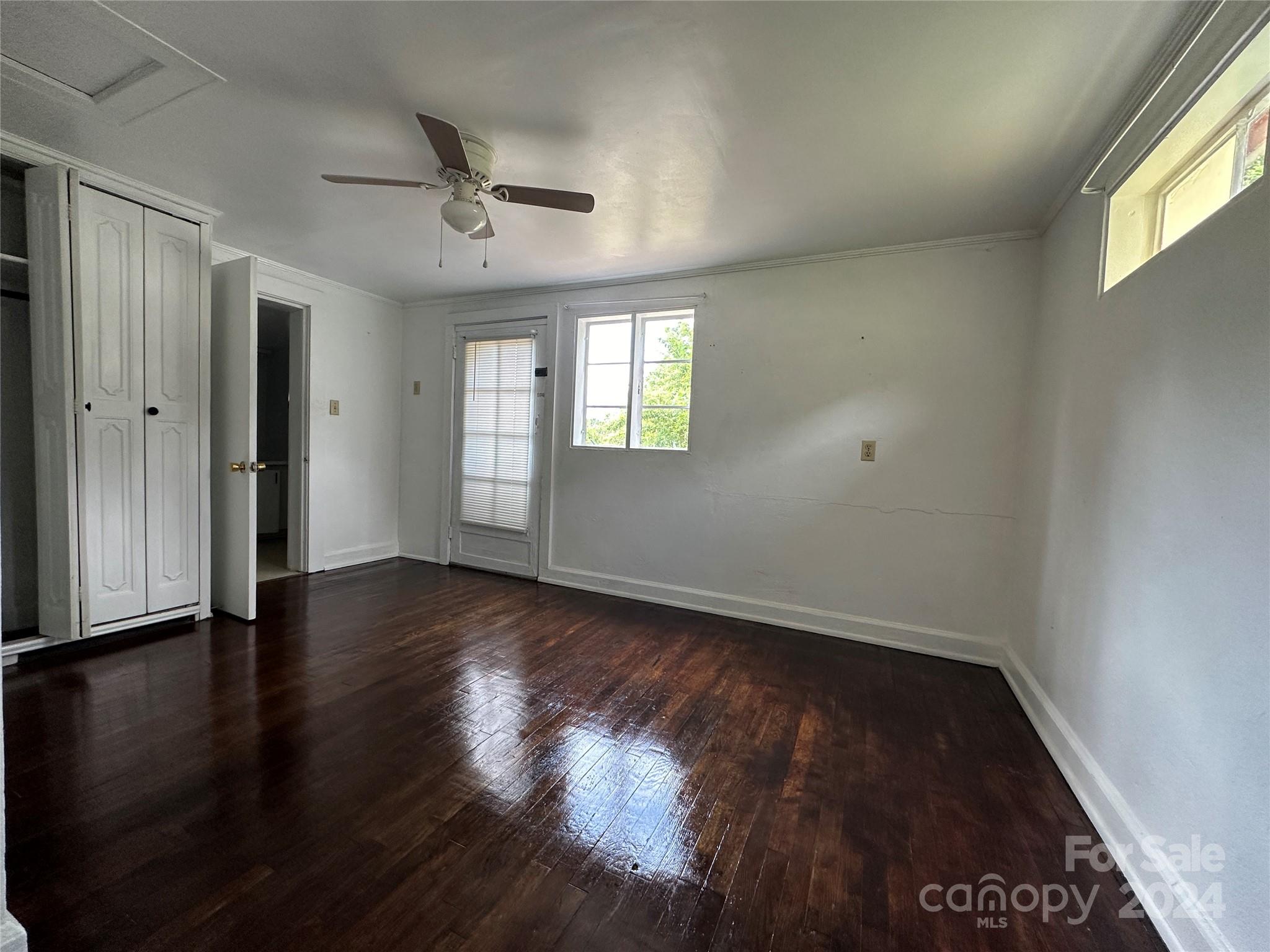 918 Tinsley Road Brevard, NC 28712 - Photo 5 of 7 Gallery Image 5