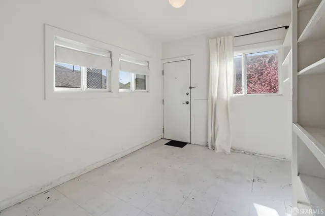 $895,000 | 3850 Market Street, Oakland, CA 94608