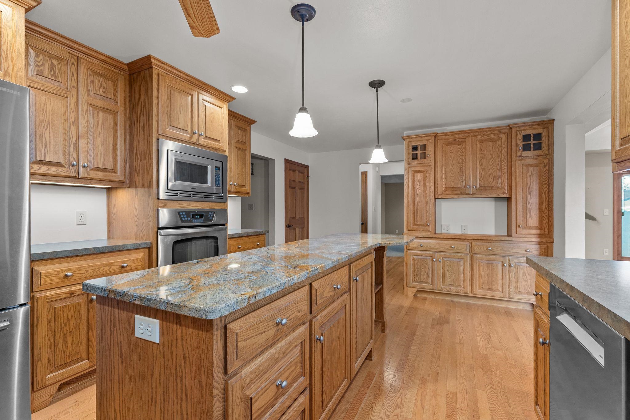 2101 North Eugene Street Appleton, WI 54914 - Photo 4 of 48