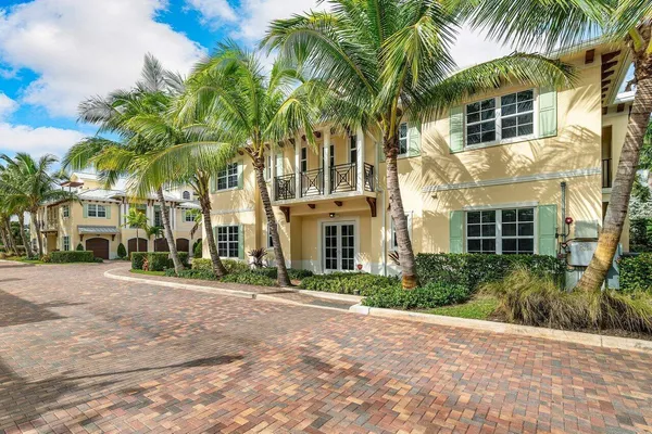 $5,700 | 3770 County Line Road, Unit A1, Tequesta, FL 33469