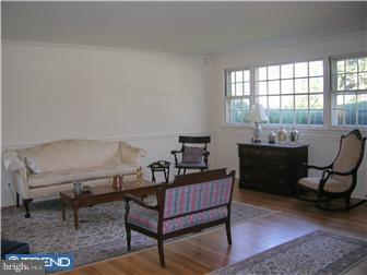 204 Preston Road Flourtown, PA 19031 - Photo 5 of 12 Living Room