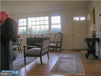 204 Preston Road Flourtown, PA 19031 - Photo 6 of 12 Living Room