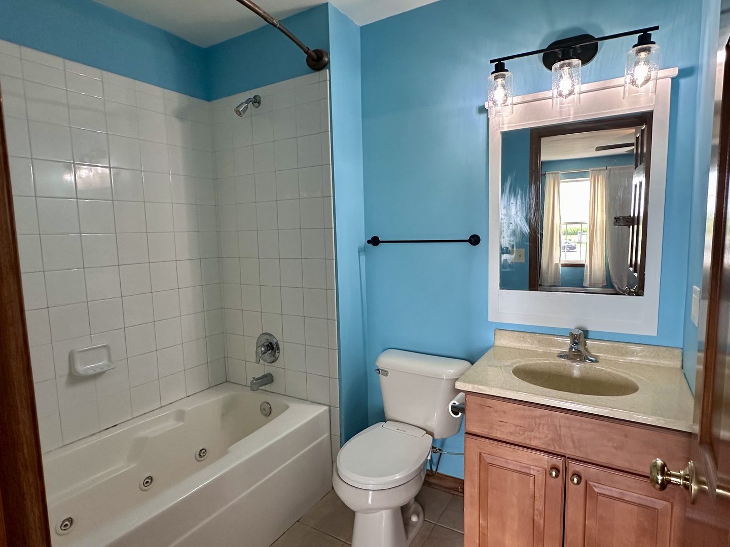 811 Water Stone Way Malta, IL 60150 - Photo 19 of 27 a bathroom with a sink toilet and shower