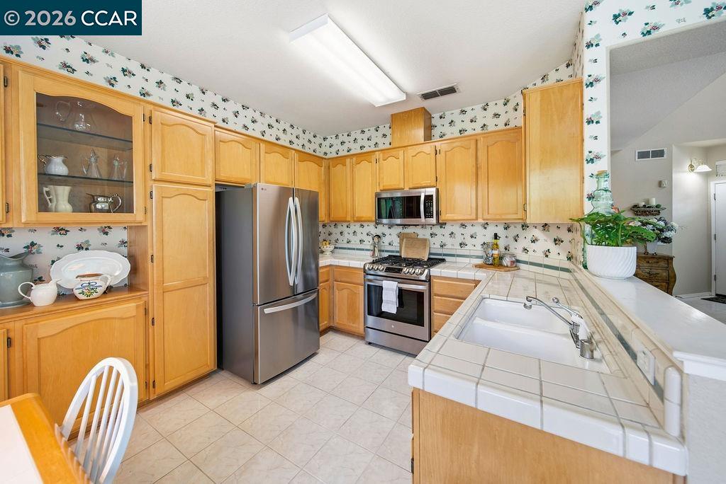 4901 Keller Ridge Drive Clayton, CA 94517 - Photo 14 of 42