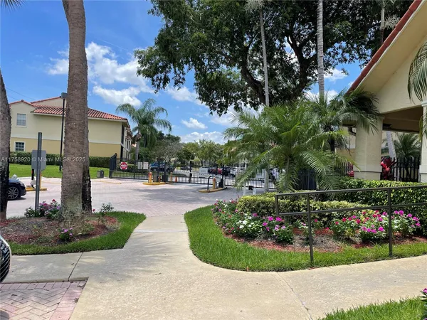 $235,000 | 1247 Southwest 46th Avenue, Unit 1312, Pompano Beach, FL 33069