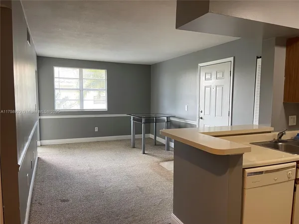 $235,000 | 1247 Southwest 46th Avenue, Unit 1312, Pompano Beach, FL 33069