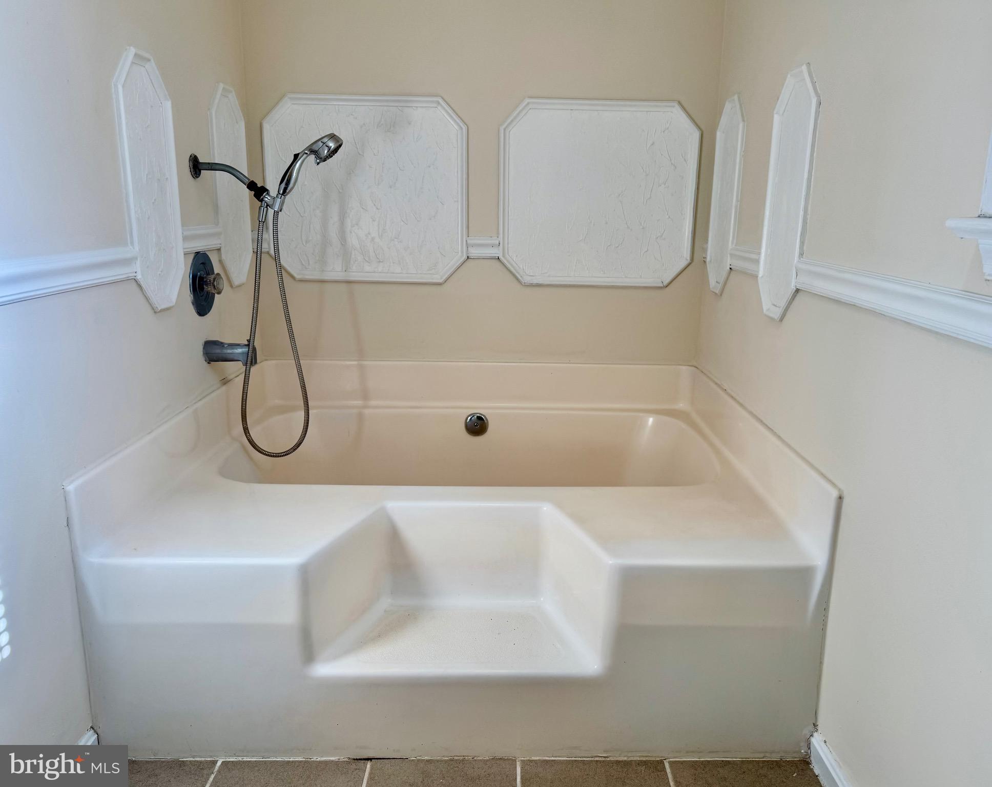 18118 Waterloo Road Amissville, VA 20106 - Photo 24 of 33 Master Bath