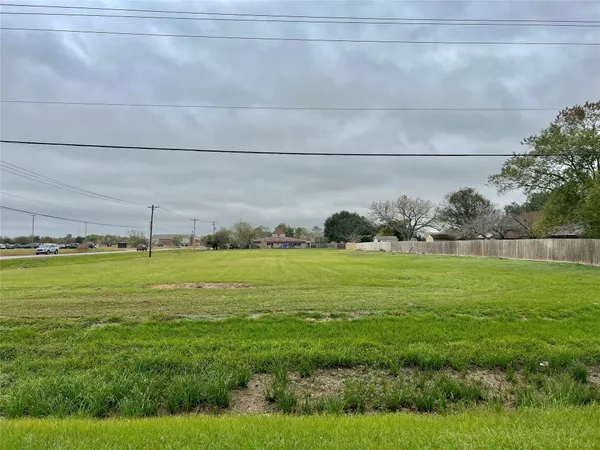 $180,000 | 0 North Valderas Street, Angleton, TX 77515