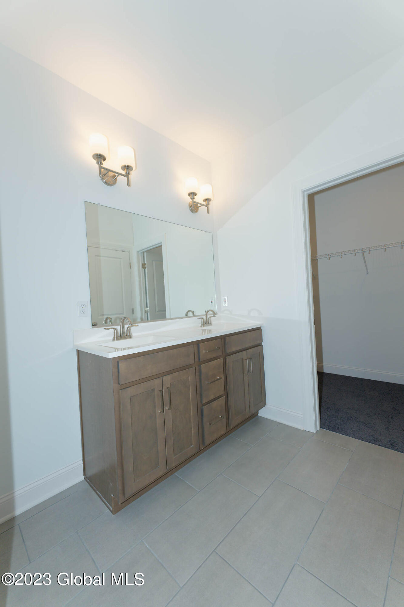 29 Tamarack Street Ballston, NY 12019 - Photo 11 of 14 4 Master 3