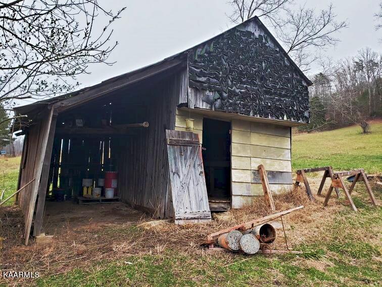106 County Road 181 Decatur, TN 37322 - Photo 13 of 33 270461515_476769720684940_19459570021697